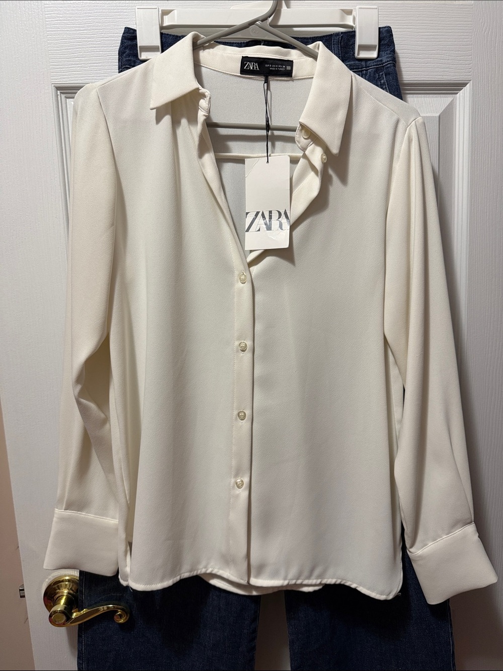 Zara Ivory Long-Sleeve Button Front Blouse